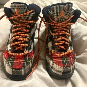 Nike Kids Jordan retro 5 Plaid Sneakers with Orange Laces